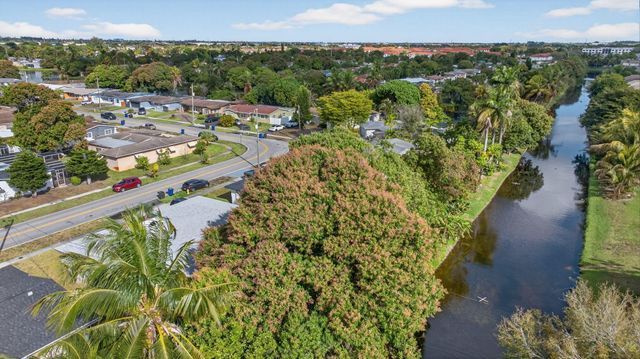 2540 NW 34th Terrace, Lauderdale Lakes, FL 33311