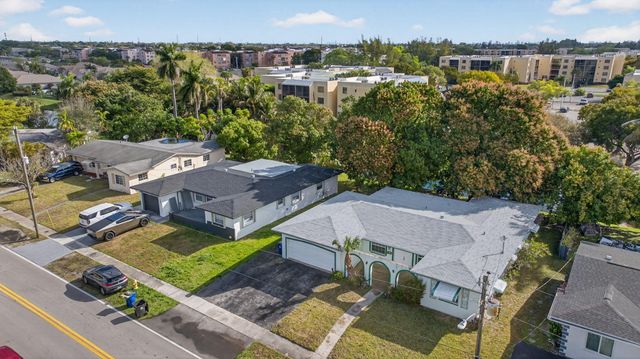 2540 NW 34th Terrace, Lauderdale Lakes, FL 33311