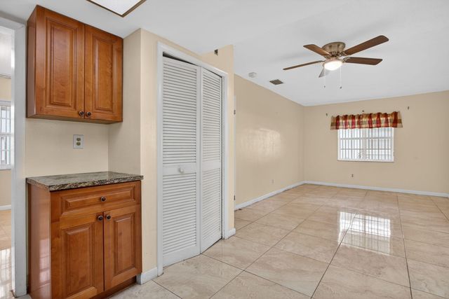 2540 NW 34th Terrace, Lauderdale Lakes, FL 33311
