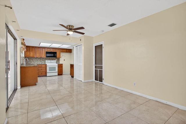 2540 NW 34th Terrace, Lauderdale Lakes, FL 33311