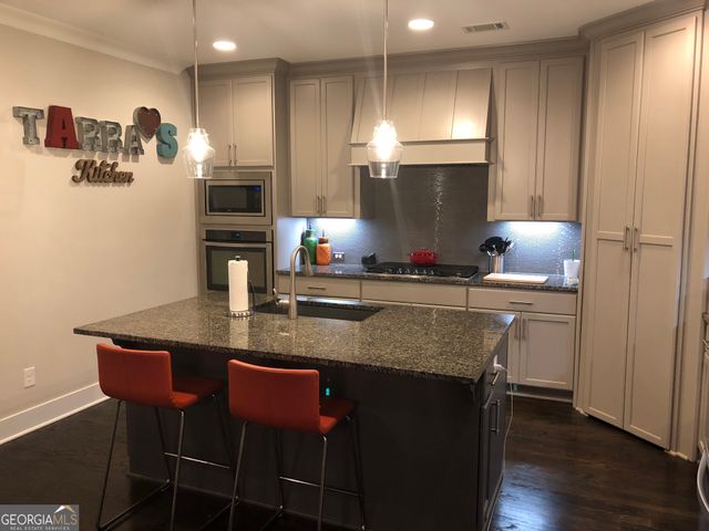 1801 Cromwell Walk, Dunwoody, GA 30338