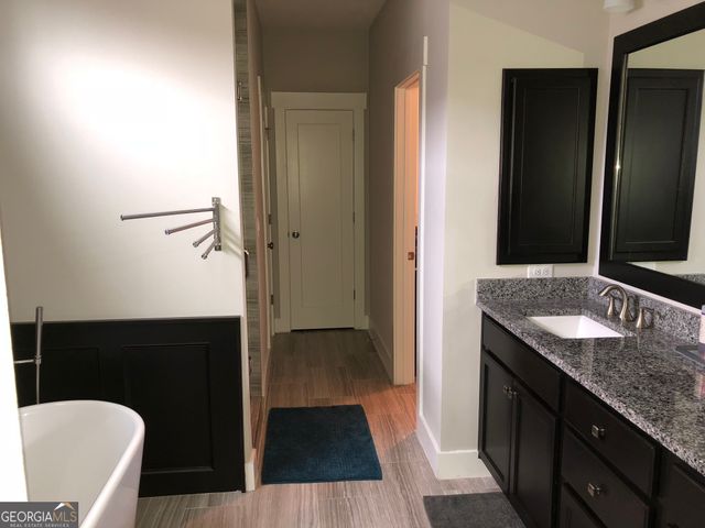 1801 Cromwell Walk, Dunwoody, GA 30338