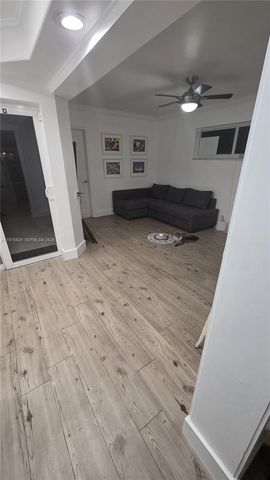 7430 Douglas St, Hollywood, FL 33024