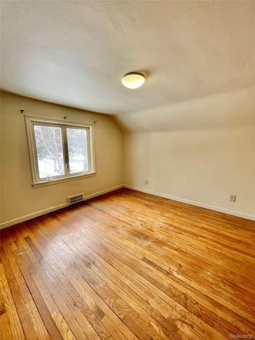 25430 22 Mile Road, Chesterfield Township, MI 48051