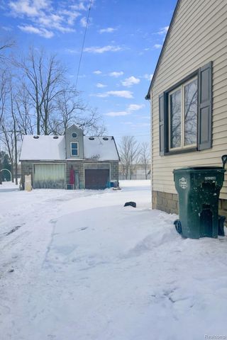 25430 22 Mile Road, Chesterfield Township, MI 48051