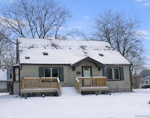 25430 22 Mile Road, Chesterfield Township, MI 48051