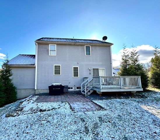 204 Roosevelt St, Fitchburg, MA 01420