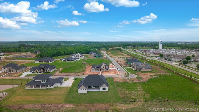 465 W 138th Street S, Bixby, OK 74008