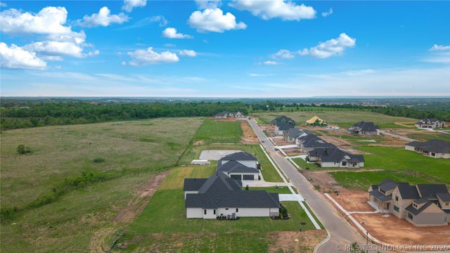 465 W 138th Street S, Bixby, OK 74008