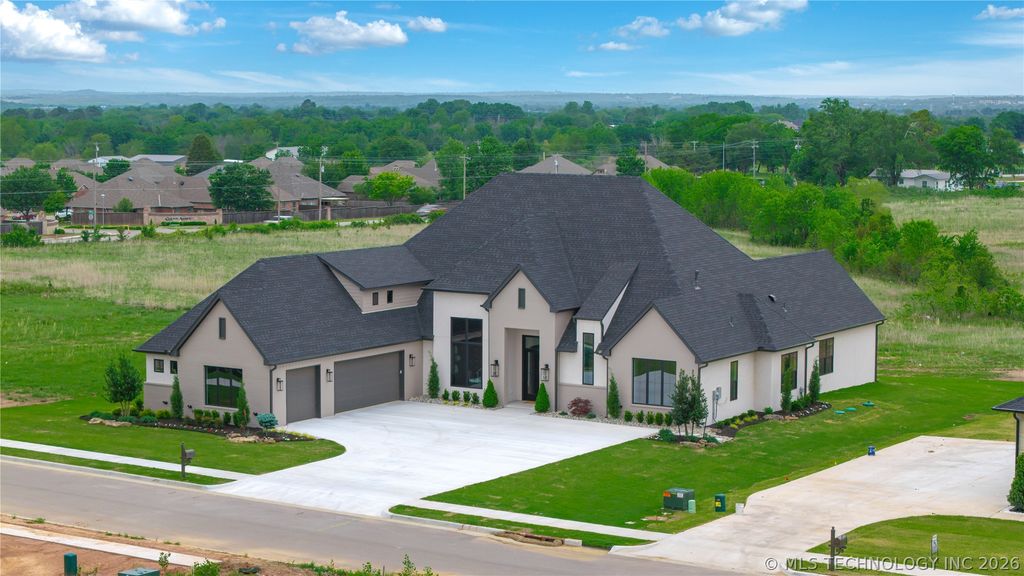 465 W 138th Street S, Bixby, OK 74008