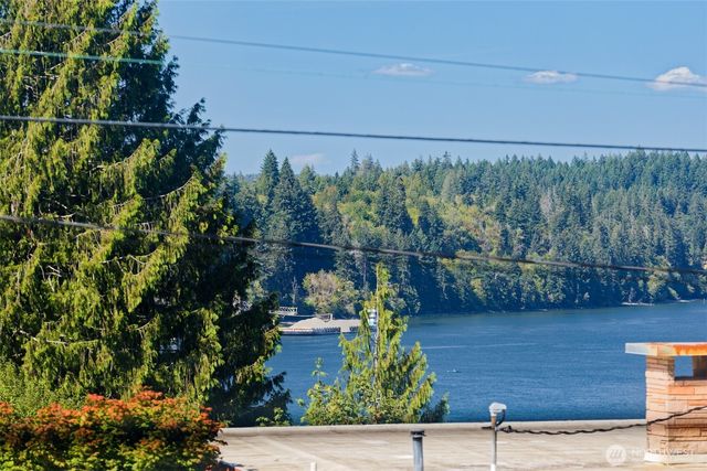 1306 Center Street, Shelton, WA 98584