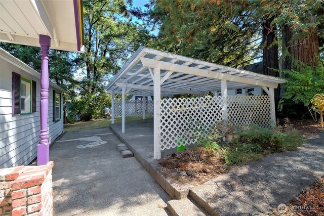 1306 Center Street, Shelton, WA 98584
