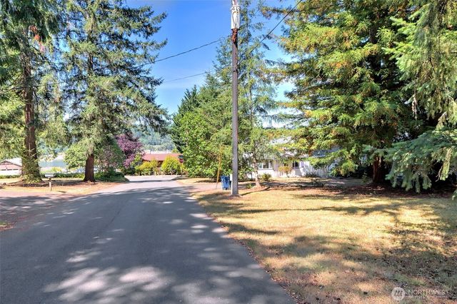 1306 Center Street, Shelton, WA 98584