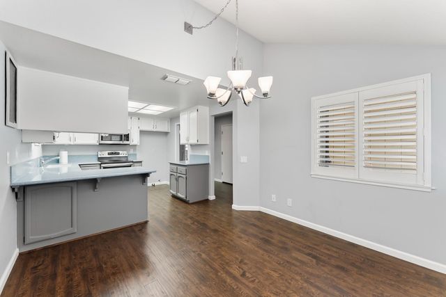 7023 Rio Cuarto Ct, Citrus Heights, CA 95621