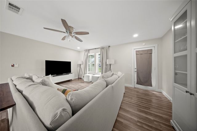 3535 Virginia Boulevard, Dallas, TX 75211