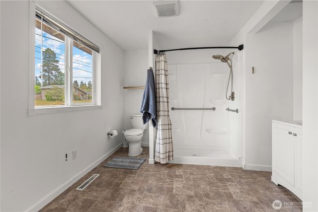 2312 Oak Drive, Steilacoom, WA 98388