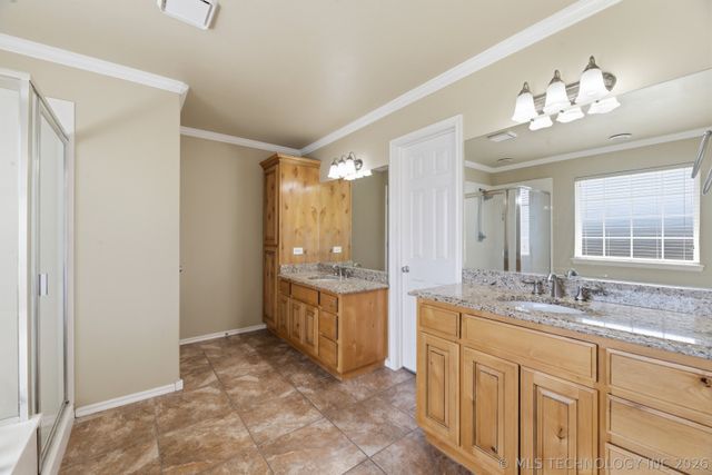 2104 W 119th Court S, Jenks, OK 74037