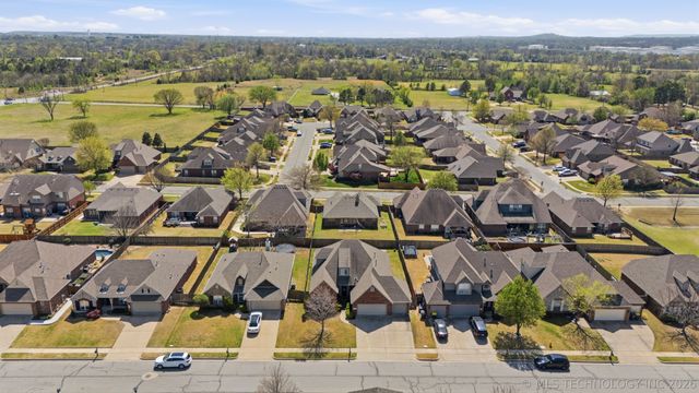 2104 W 119th Court S, Jenks, OK 74037