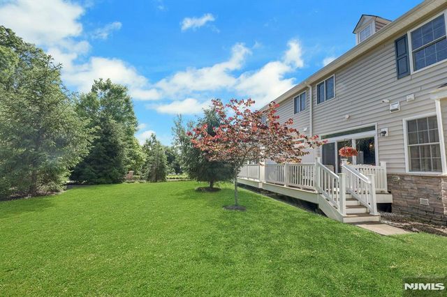 78 Autumn Way 15, Montvale, NJ 07645