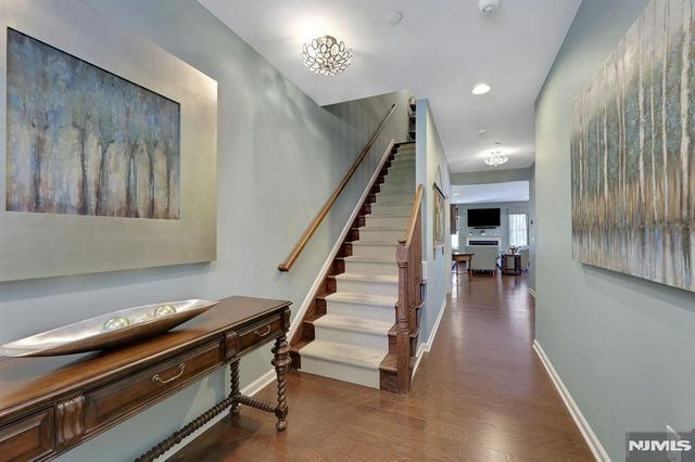 78 Autumn Way 15, Montvale, NJ 07645