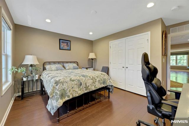 78 Autumn Way 15, Montvale, NJ 07645