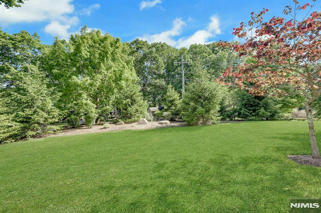78 Autumn Way 15, Montvale, NJ 07645