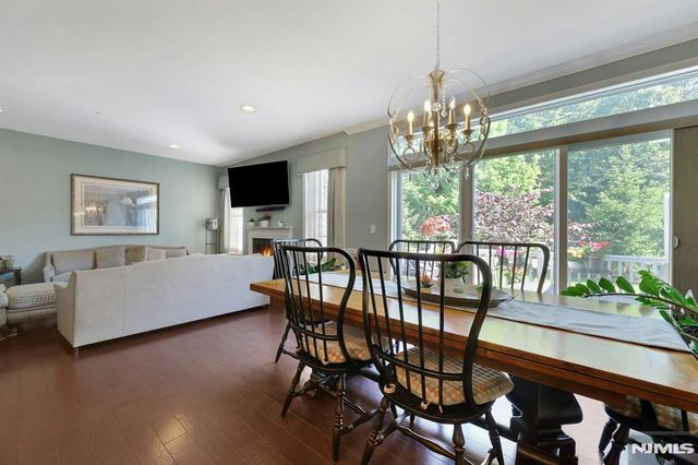 78 Autumn Way 15, Montvale, NJ 07645