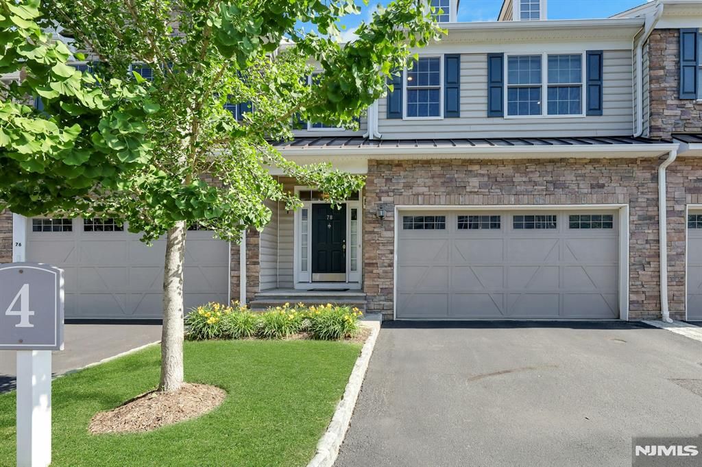 78 Autumn Way 15, Montvale, NJ 07645