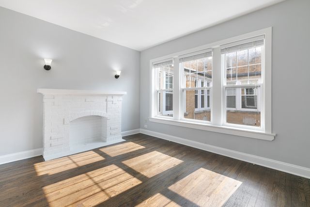 1110 W Glenlake Avenue 2, Chicago, IL 60660