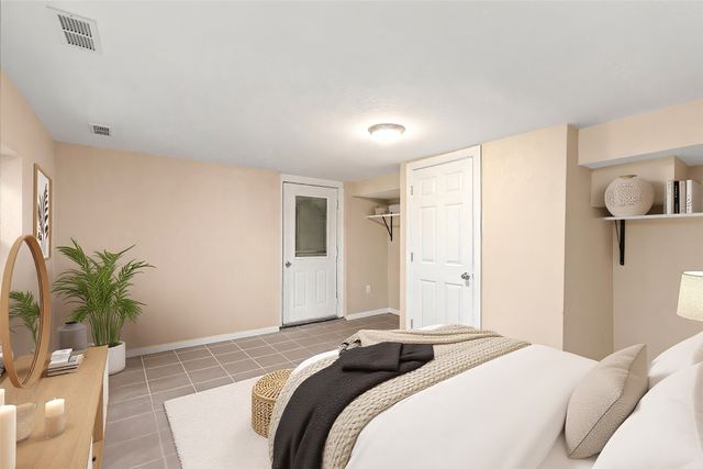 1108 Walnut Street, West Des Moines, IA 50265