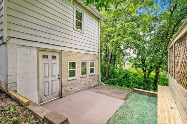 1108 Walnut Street, West Des Moines, IA 50265