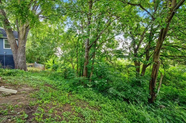 1108 Walnut Street, West Des Moines, IA 50265