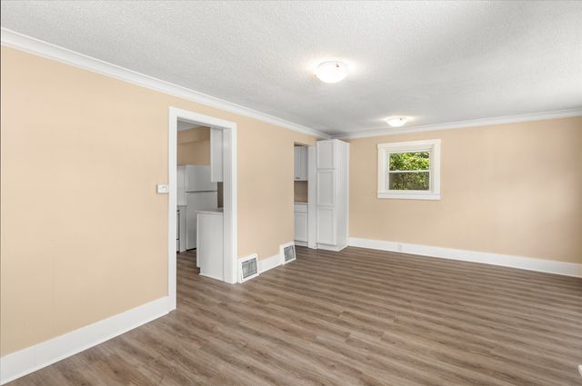 1108 Walnut Street, West Des Moines, IA 50265