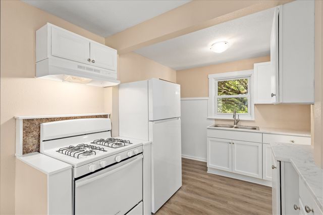 1108 Walnut Street, West Des Moines, IA 50265