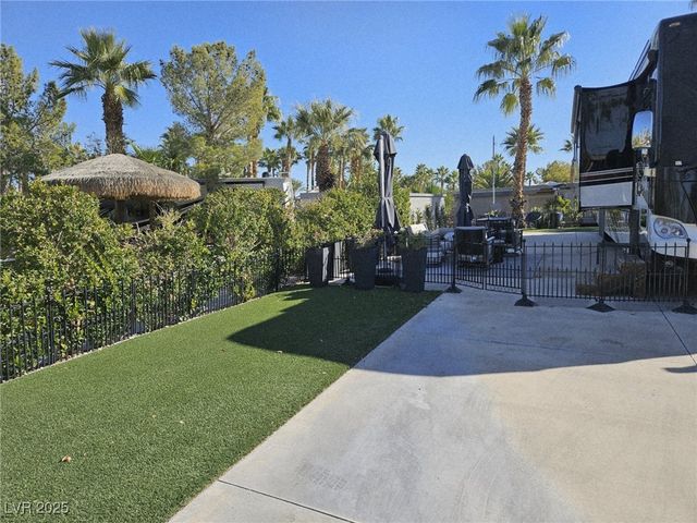 8175 Arville Street 384, Las Vegas, NV 89139