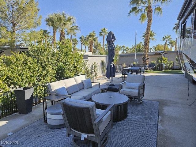 8175 Arville Street 384, Las Vegas, NV 89139