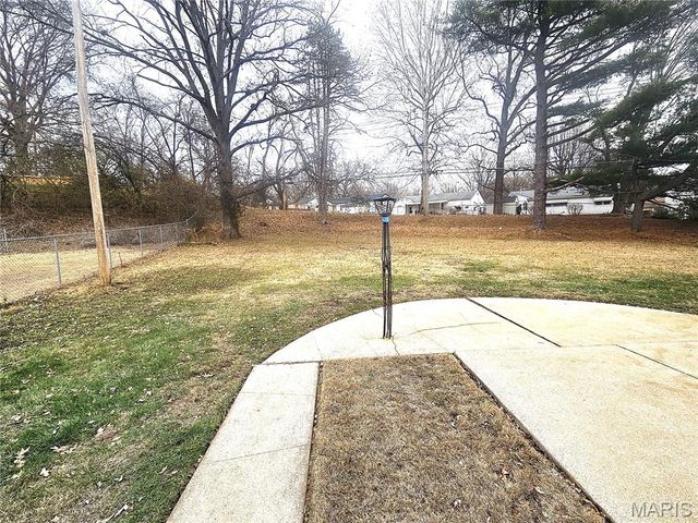 9746 Newton Drive, Ferguson, MO 63136