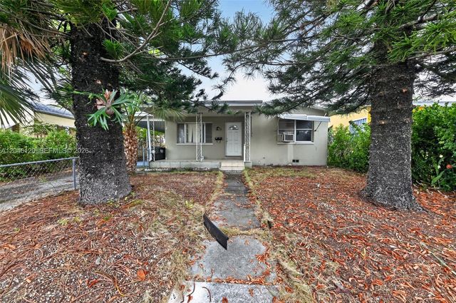 914 N K St, Lake Worth, FL 33460