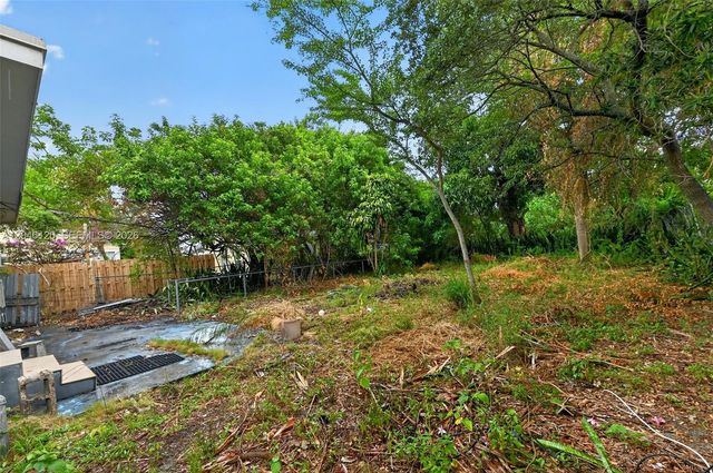 914 N K St, Lake Worth, FL 33460
