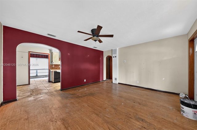 914 N K St, Lake Worth, FL 33460