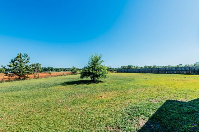 103 Lasseter Lane, Perry, GA 31093