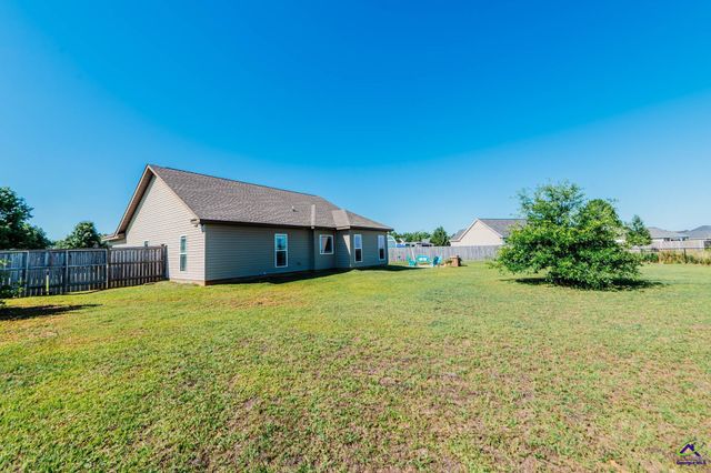 103 Lasseter Lane, Perry, GA 31093