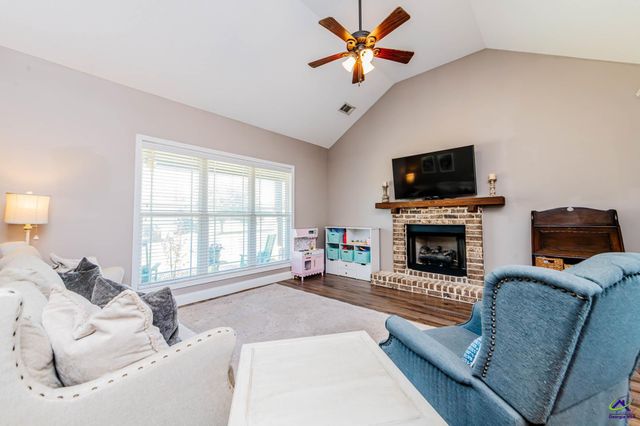 103 Lasseter Lane, Perry, GA 31093