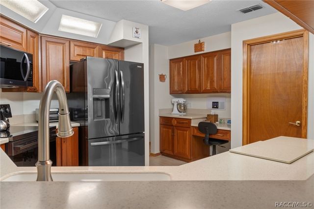 1523 N Marlborough Loop, Crystal River, FL 34429