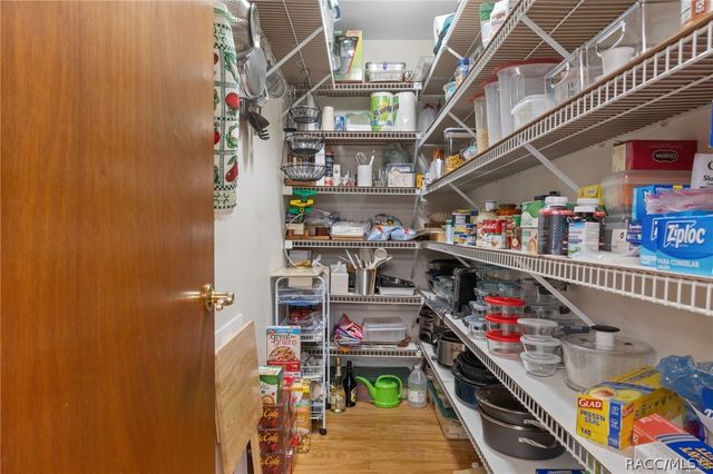 1523 N Marlborough Loop, Crystal River, FL 34429