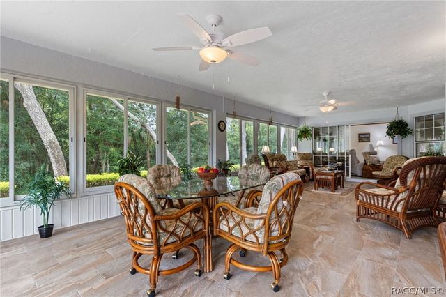 1523 N Marlborough Loop, Crystal River, FL 34429