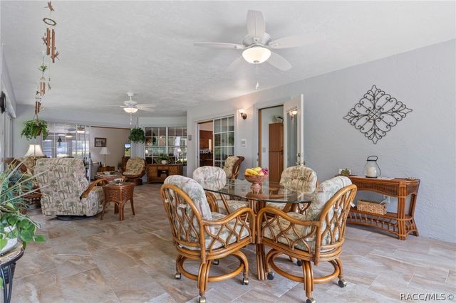 1523 N Marlborough Loop, Crystal River, FL 34429