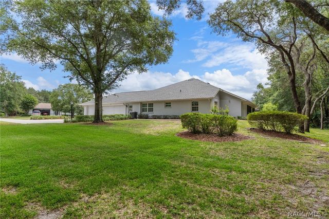 1523 N Marlborough Loop, Crystal River, FL 34429