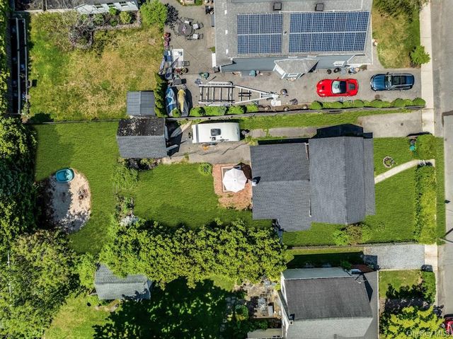 50 Rollstone Avenue, West Sayville, NY 11796