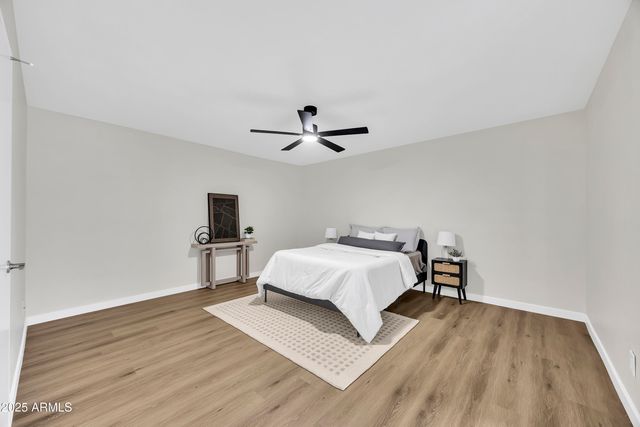 1261 W LOBO Avenue, Mesa, AZ 85202